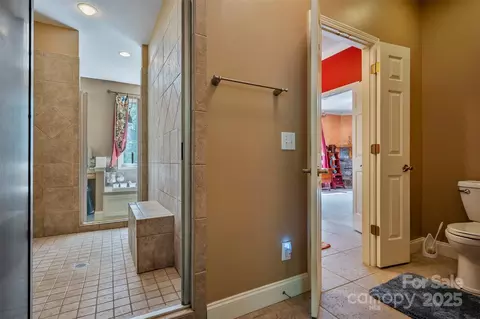 Bath - 768 White Oak Ln, Tryon, NC 28782 photo 4 of 5