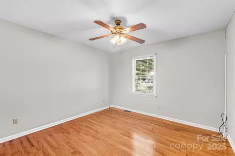Bedroom - 2282 White Pine Ct, Lancaster, SC 29720 photo 4 of 5