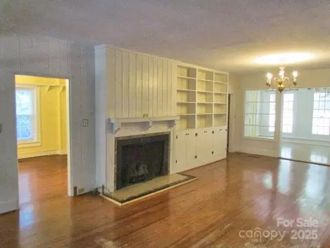 Living - 3465 Lynn Rd, Tryon, NC 28782 photo 2 of 7