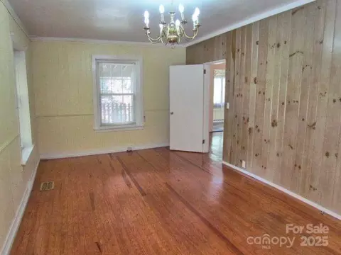 Living - 3465 Lynn Rd, Tryon, NC 28782 photo 6 of 7