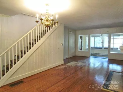 Living - 3465 Lynn Rd, Tryon, NC 28782 photo 3 of 7