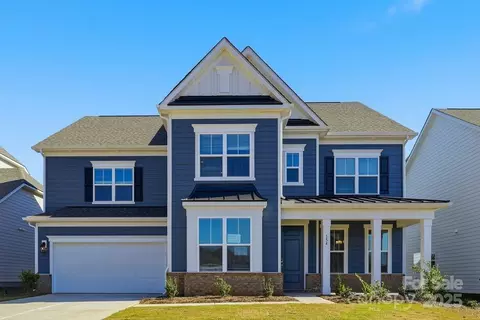 154 Nicholson Ln, Mooresville, NC 28115