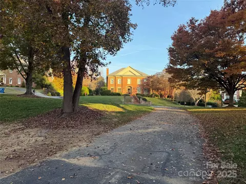 3630 8th Street Nw Pl NW, Hickory, NC 28601