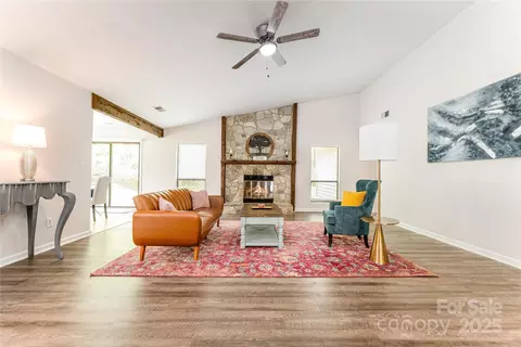 3606 Sweetgrass Ln, Charlotte, NC 28226