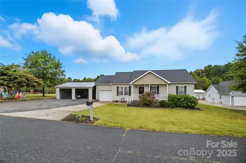 967 Russell Ridge Dr, Catawba, NC 28609