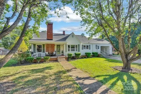 121 Anderson Ave, Pacolet, SC 29372