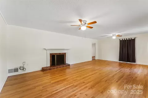 Living - 5325 Us 70 W Hwy W, Marion, NC 28752 photo 1 of 3