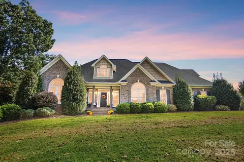9326 Old Ferry Rd, Monroe, NC 28110