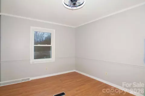 Bedroom - 510 4th Ne Ave NE, Conover, NC 28613 photo 2 of 5