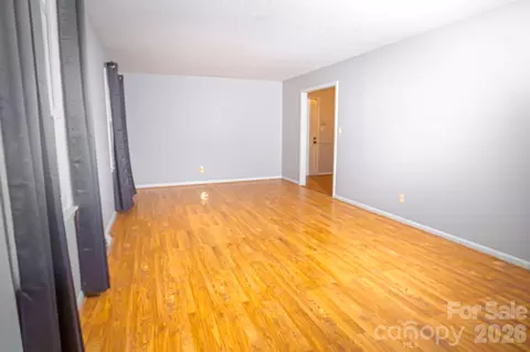 Living - 510 4th Ne Ave NE, Conover, NC 28613 photo 6 of 6