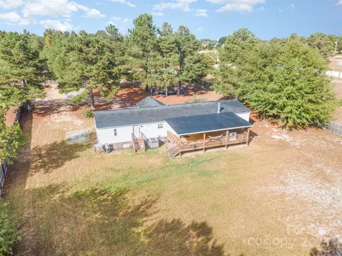 161 Prestige Ln, Jefferson, SC 29718