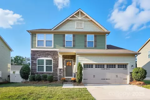 824 Wingthorn Rose Dr, Gastonia, NC 28056