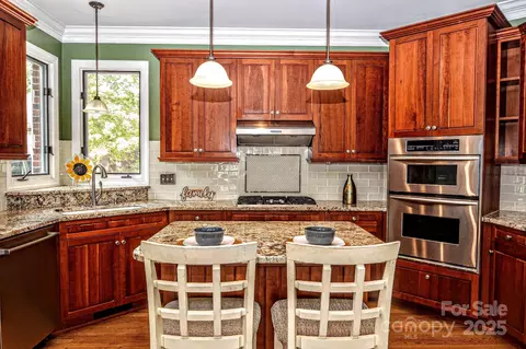 Kitchen - 113 Eaglecrest Dr, Matthews, NC 28104 photo 1 of 2