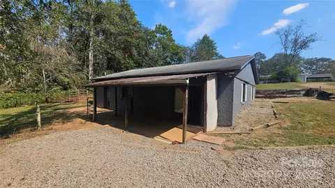 128 Virginia Ridge Ln, Statesville, NC 28625
