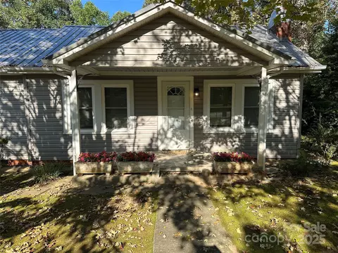290 Old Hwy 10 W Rd W, Marion, NC 28752