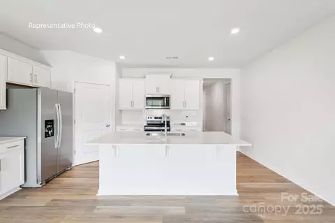 Kitchen - 1501 Secrest Commons Dr, Monroe, NC 28112 photo 2 of 5