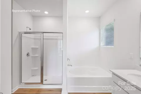 Bath - 1501 Secrest Commons Dr, Monroe, NC 28112 photo 1 of 2