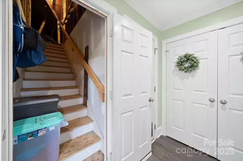 Entry Way - 2420 Silverthorne Dr, Monroe, NC 28110 photo 4 of 5