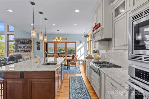 493 Dockside Dr, Nebo, NC 28761 photo 11