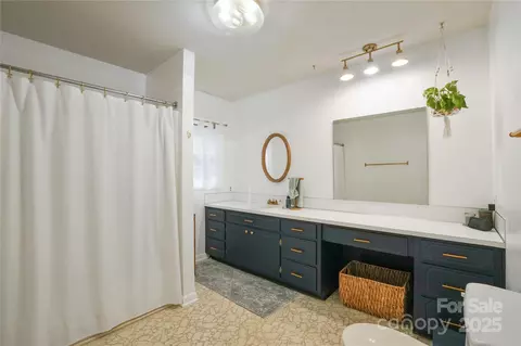 Bath - 43 Crane Ct, Concord, NC 28025 photo 2 of 2