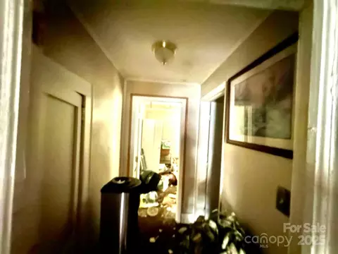 Entry Way - 903 E Arch St, Lancaster, SC 29720 photo 2 of 2