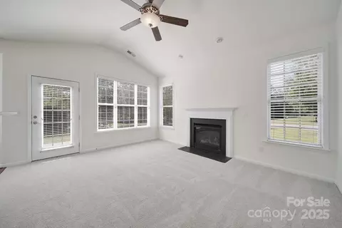 328 Garnet Ct, Fort Mill, SC 29708 photo 8