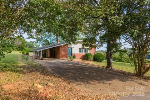 1724 31st Ne St NE, Hickory, NC 28601