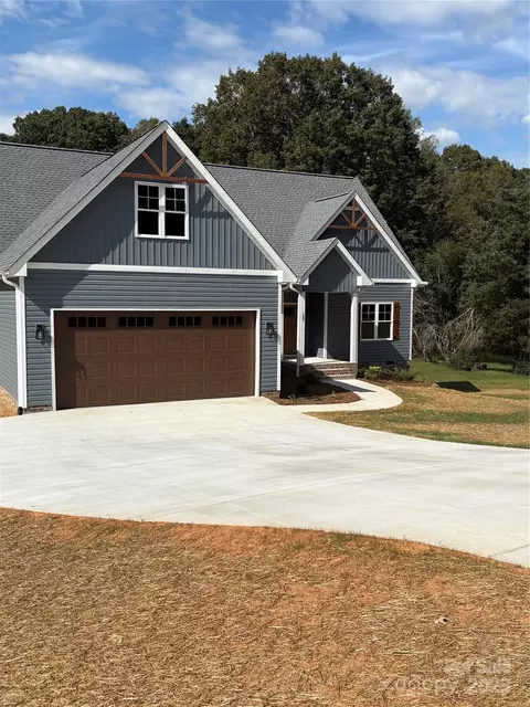 157 Twin Cedars 3 Rd #3, Mocksville, NC 27028
