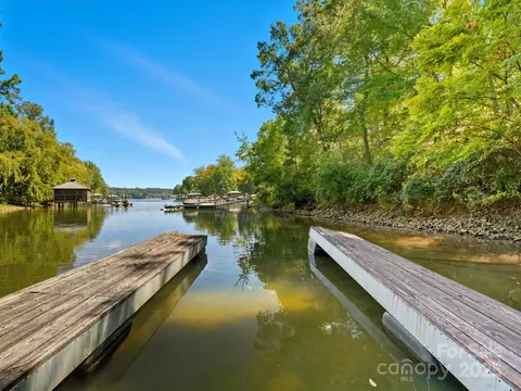 6860 Pine Moss 1 Ln #1, Lake Wylie, SC 29710