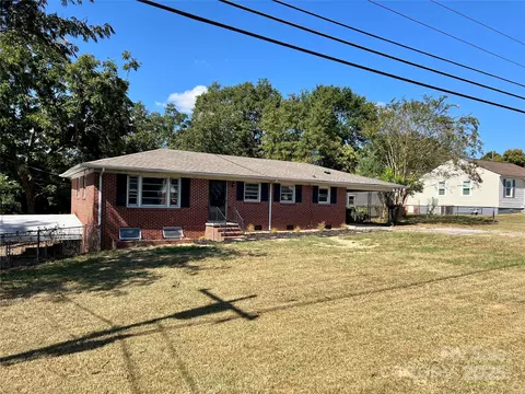 222 St Michael Ave, Great Falls, SC 29055