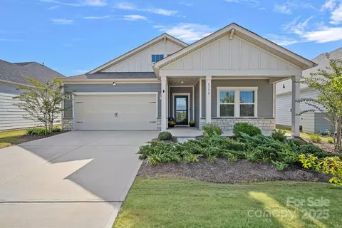 5170 Turtle Creek Dr, Denver, NC 28037
