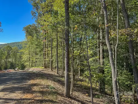 000 Reserve 14 Way #14, Hendersonville, NC 28739