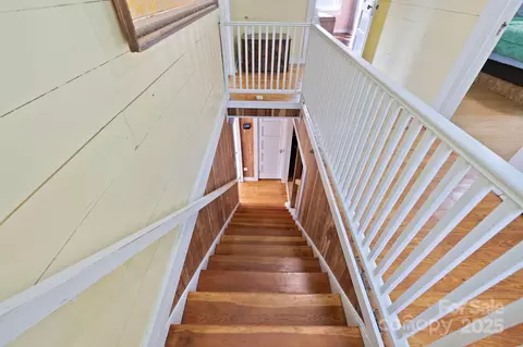 Entry Way - 31 Abbott Moore Rd, Clyde, NC 28721 photo 1 of 1