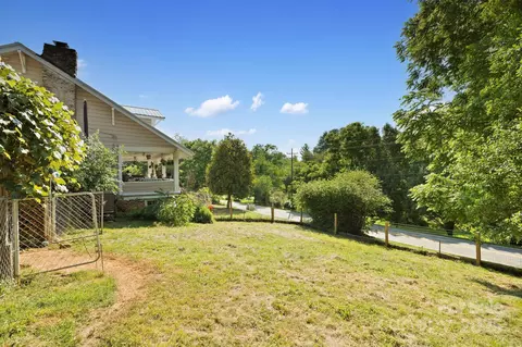 Exterior - 31 Abbott Moore Rd, Clyde, NC 28721 photo 4 of 5