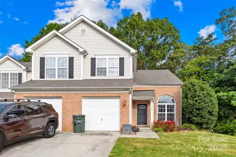 8440 Carolina Lily Ln, Charlotte, NC 28262