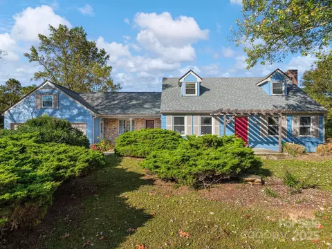 120 Whitney Dr, Asheville, NC 28806