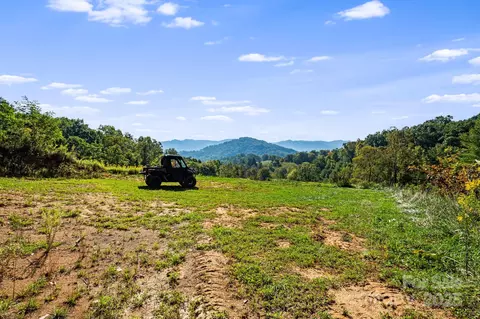 456 Maney Branch Rd, Burnsville, NC 28714