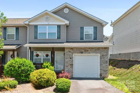 204 Pembrook Rd, Swannanoa, NC 28778