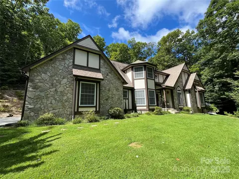 4462 Old Us 25 Hwy, Zirconia, NC 28790