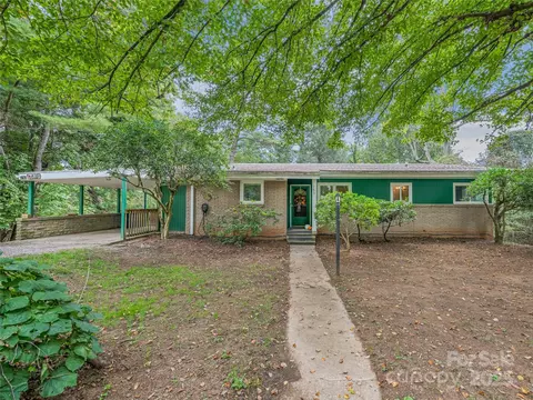 163 Governors View Rd, Asheville, NC 28805