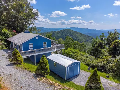 640 Flowers Gap Rd, Franklin, NC 28734