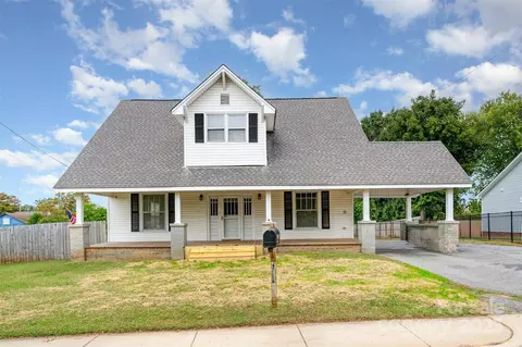 208 S Chapel St, Landis, NC 28088