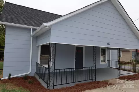 716 E Main St, Maiden, NC 28650