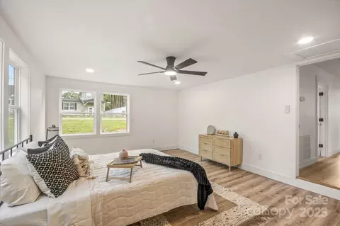 Bedroom - 65 N Mcdowell Ave, Marion, NC 28752 photo 2 of 9