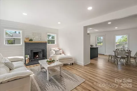 Living - 65 N Mcdowell Ave, Marion, NC 28752 photo 2 of 3