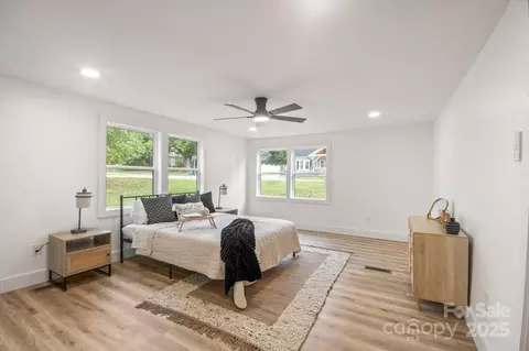 Bedroom - 65 N Mcdowell Ave, Marion, NC 28752 photo 3 of 9