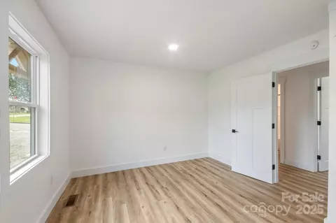 Bedroom - 65 N Mcdowell Ave, Marion, NC 28752 photo 8 of 9