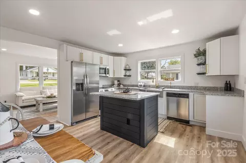 Kitchen - 65 N Mcdowell Ave, Marion, NC 28752 photo 6 of 6