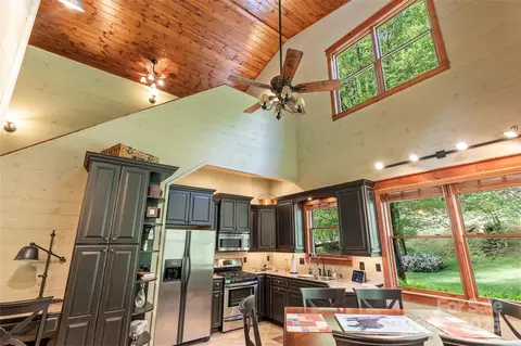1283 Leafstone Cir, Sylva, NC 28779 photo 8