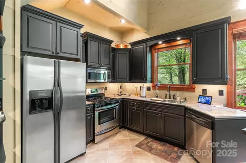 1283 Leafstone Cir, Sylva, NC 28779 photo 10
